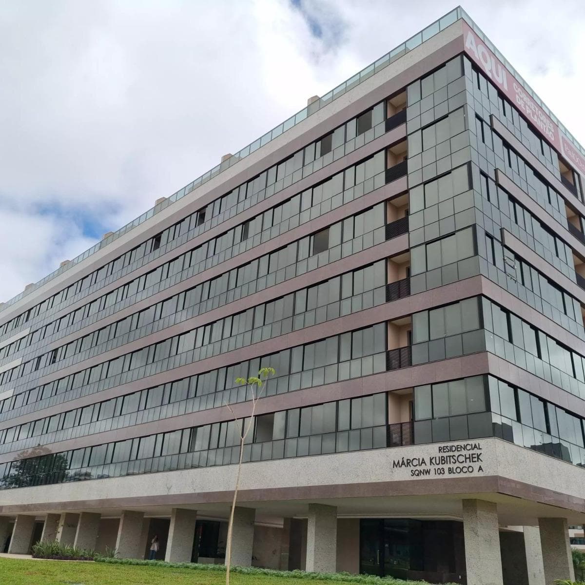 Apartamento 4 quartos com 2 suítes no Residencial Márcia Kubitschek - Noroeste, Brasília